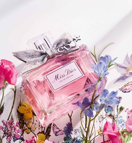 MISS DIOR EAU DE PARFUM Eau de parfum - floral and fresh notes
